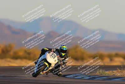 media/Jan-21-2023-CVMA (Sat) [[b9eef8ba1f]]/Race 13 500 Supersport-350 Supersport/